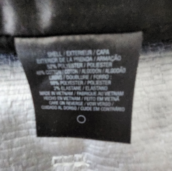 Tahari skirt - Picture 8 of 9